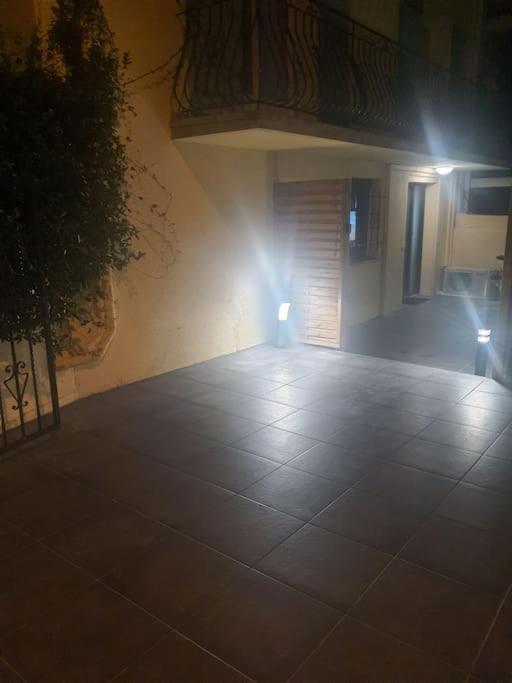 Superbe Appartement Avec Jacuzzi Et Exterieur ペルピニャン エクステリア 写真
